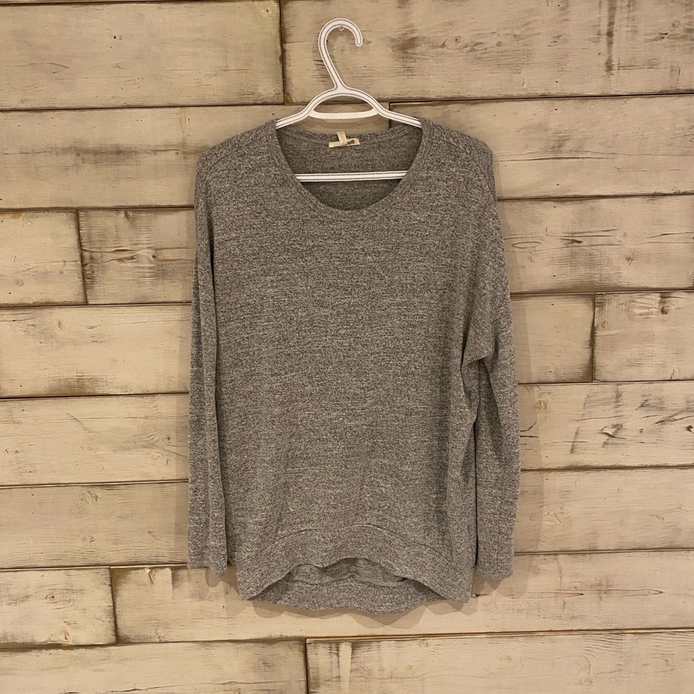 Wilfred Heather Gray Women's long sleeve Top